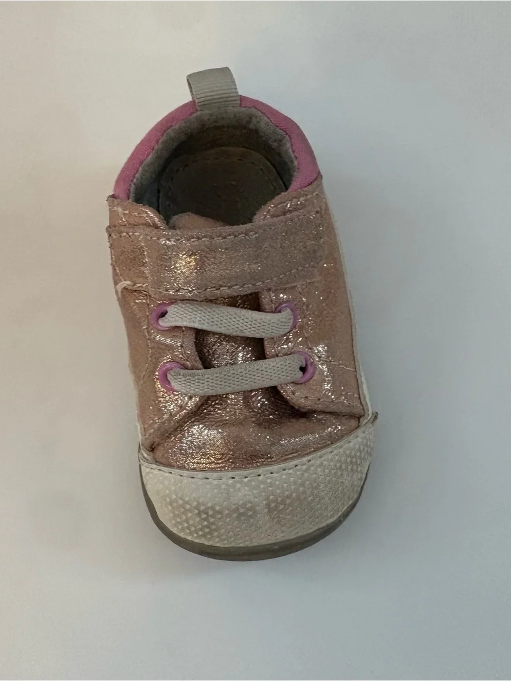 See Kai Run Baby Girls' Stevie II INF shimmer rose gold Sneakers size 4